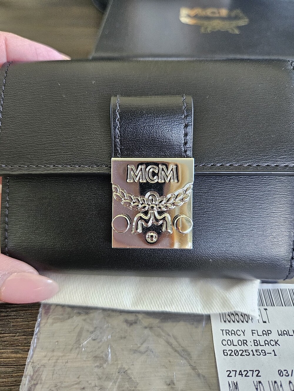 MCM NWT Tracy Black Leather Bag with NWT Tracy Wallet - Picture 10 of 13